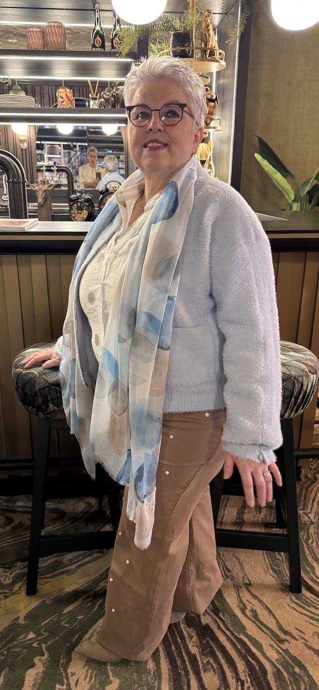 Show 4-Mrt-26 Annette