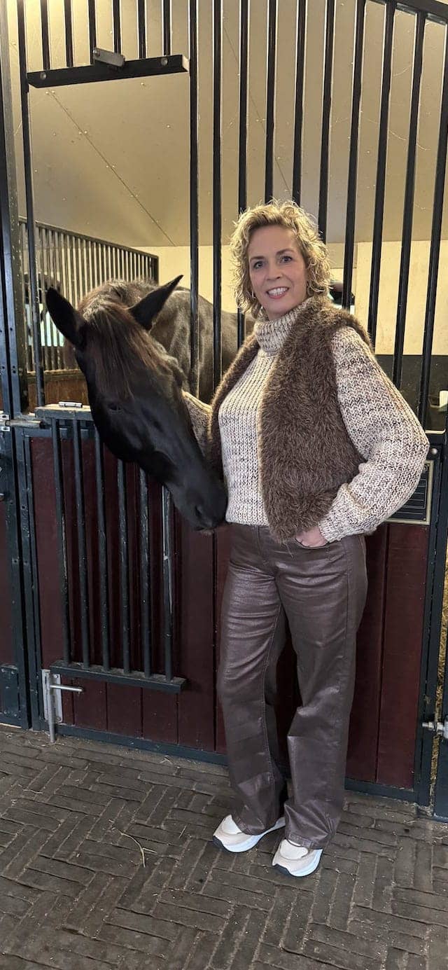 Show 5-Nov-25 Rolinde-1