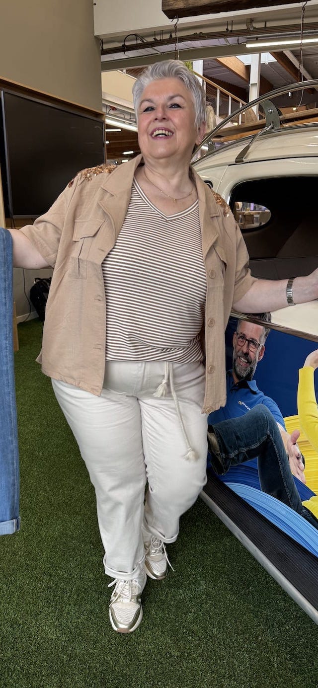 Show 25-Mrt-26 Annette